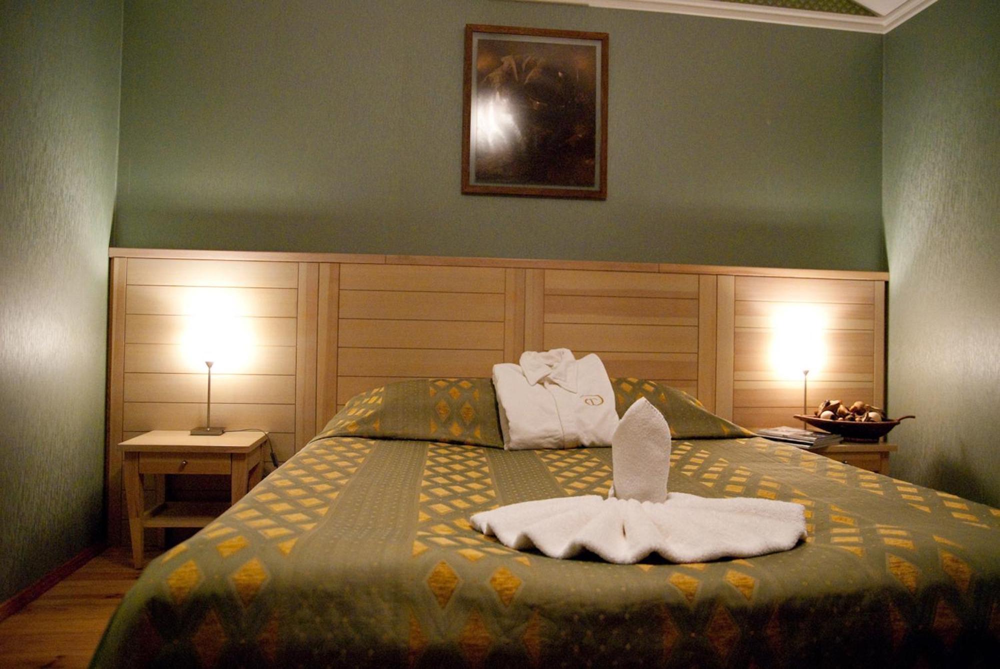 Seasons Spa Boutique Hotel Kozyn Exteriör bild
