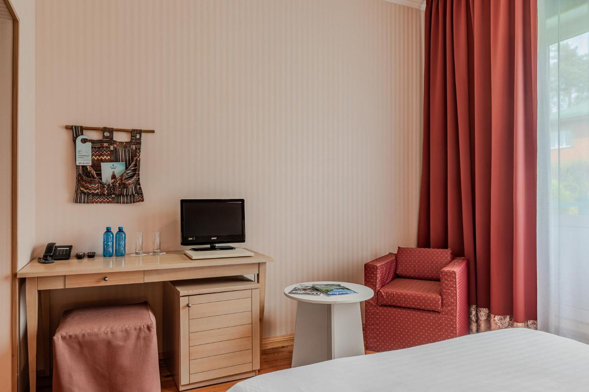 Seasons Spa Boutique Hotel Kozyn Rum bild