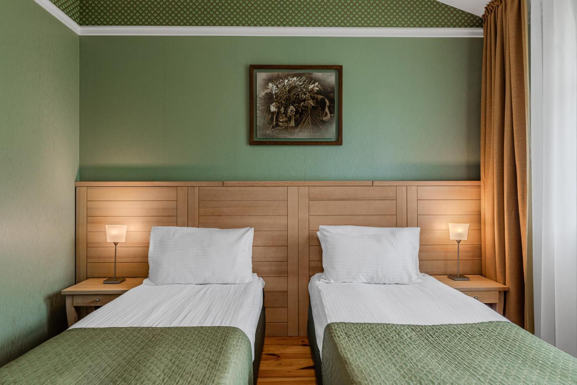 Seasons Spa Boutique Hotel Kozyn Rum bild