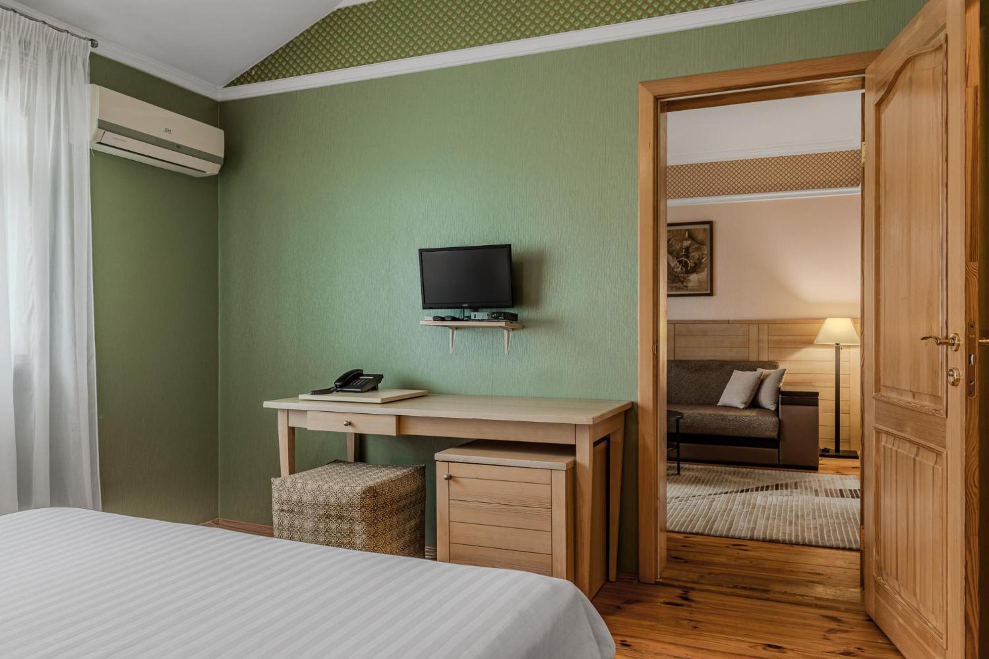 Seasons Spa Boutique Hotel Kozyn Rum bild