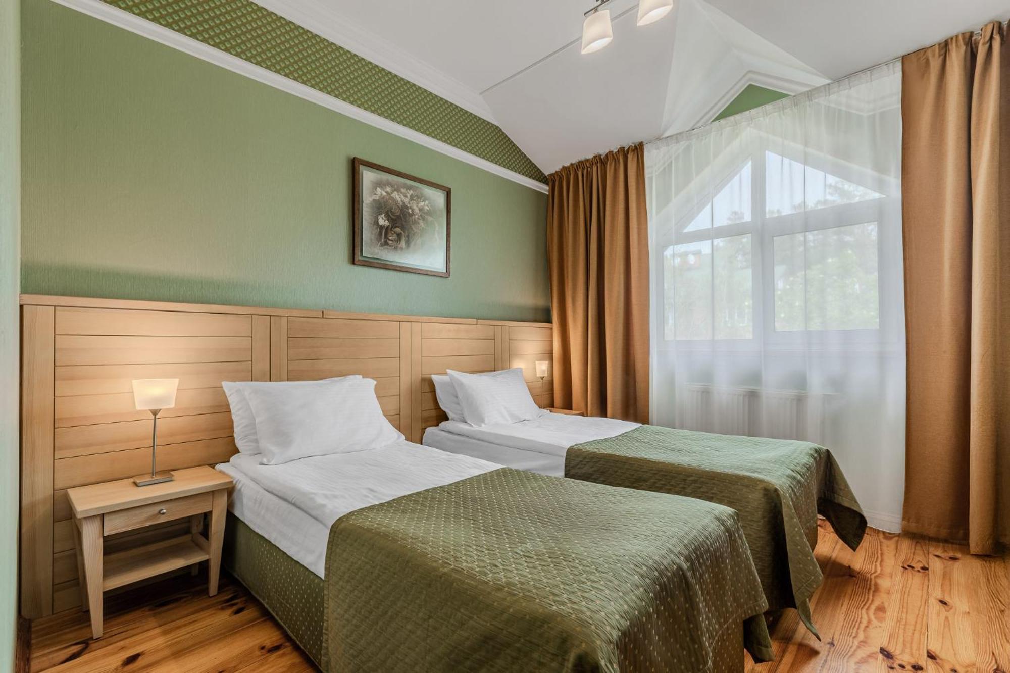 Seasons Spa Boutique Hotel Kozyn Rum bild