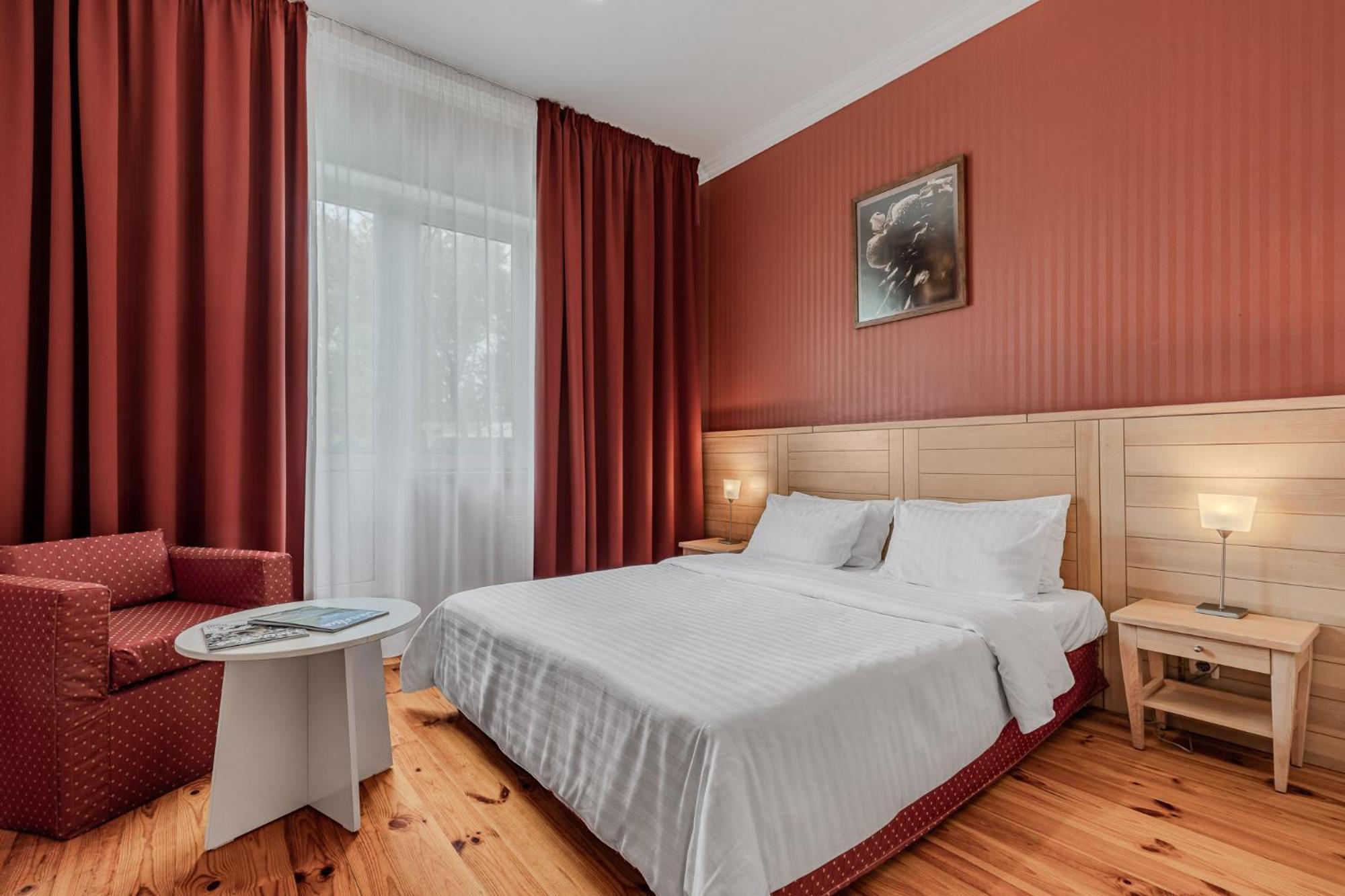 Seasons Spa Boutique Hotel Kozyn Rum bild