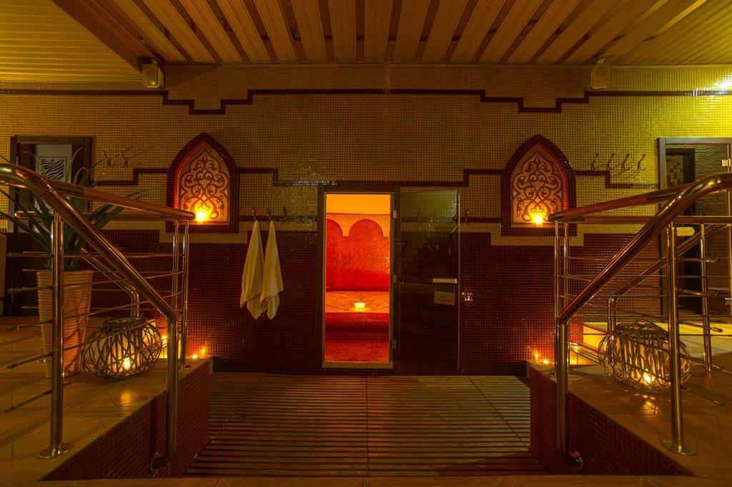 Seasons Spa Boutique Hotel Kozyn Exteriör bild