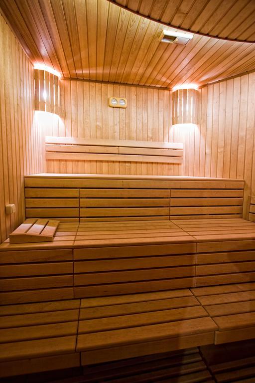 Seasons Spa Boutique Hotel Kozyn Exteriör bild