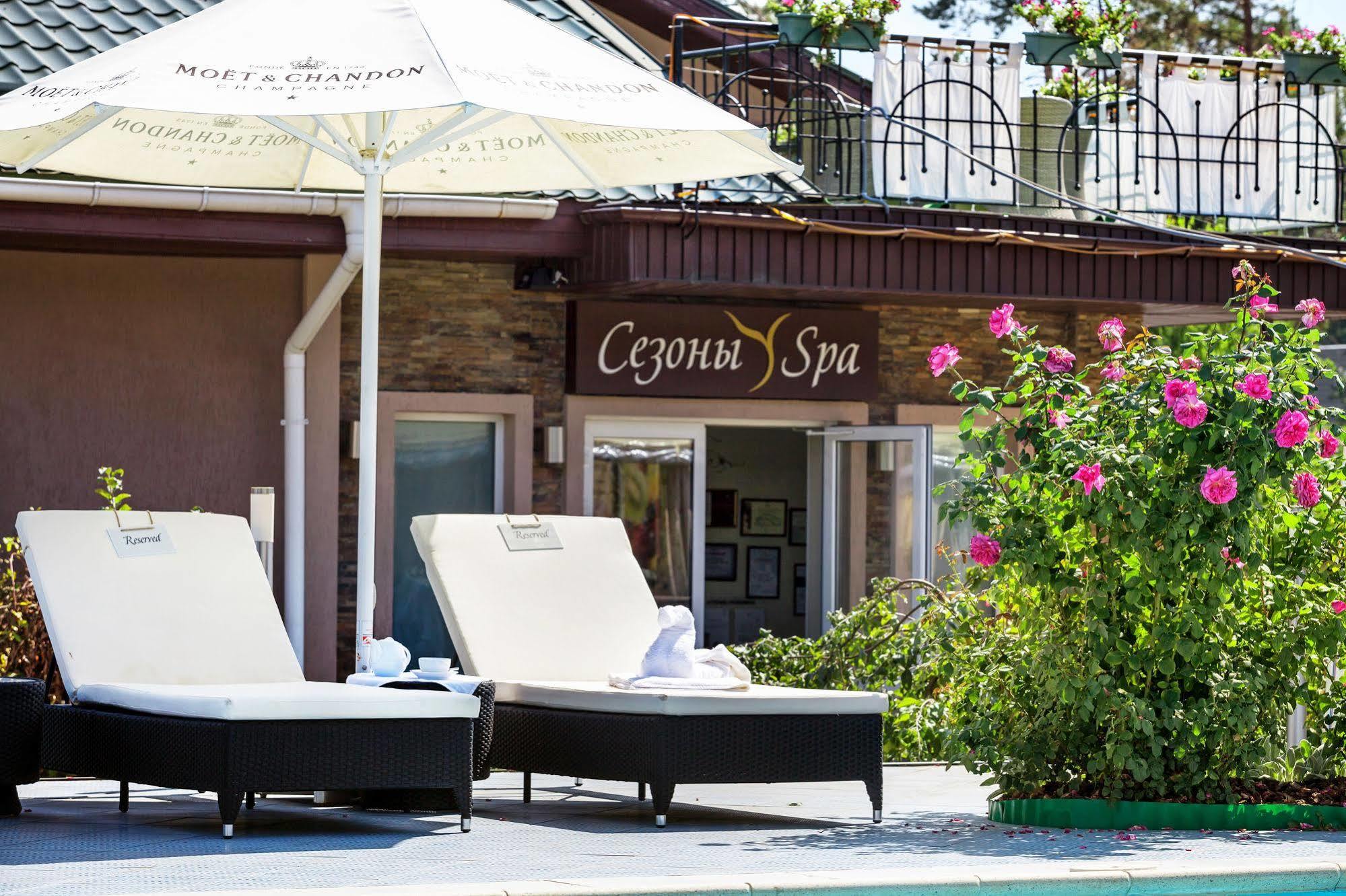 Seasons Spa Boutique Hotel Kozyn Exteriör bild